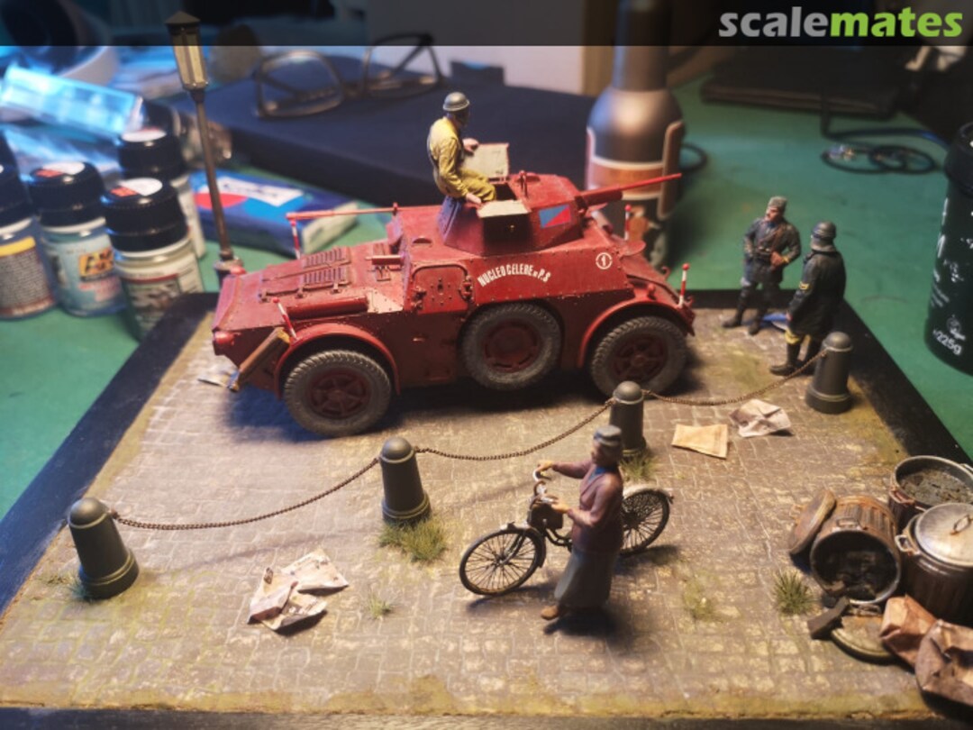 View album, image #1