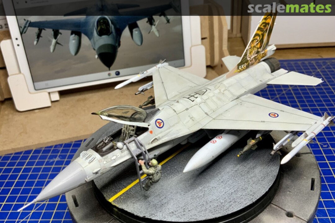 View album, image #12 View album, image #12