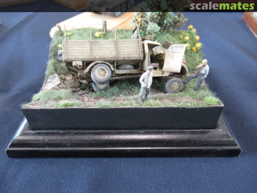 View album, image #1