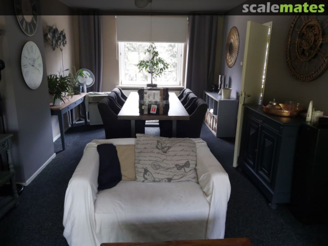 View album, image #1