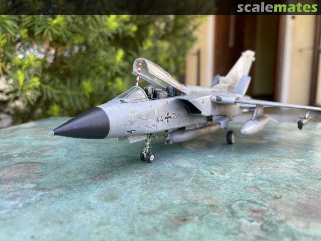 View album, image #1