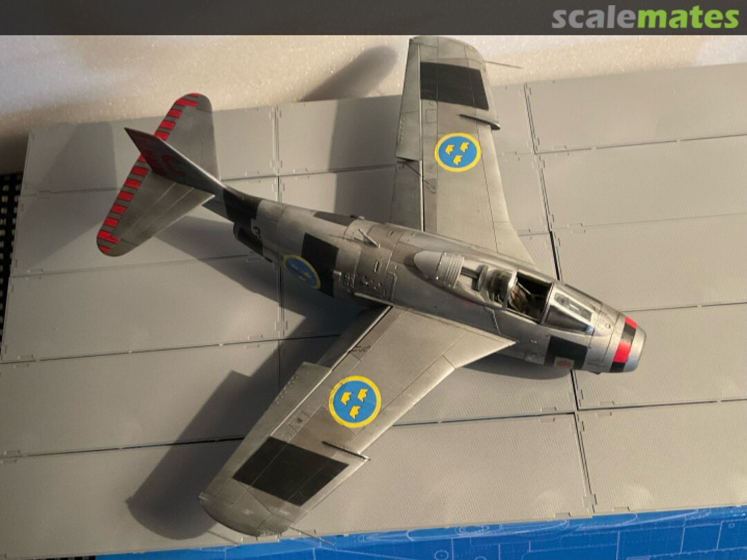 View album, image #16