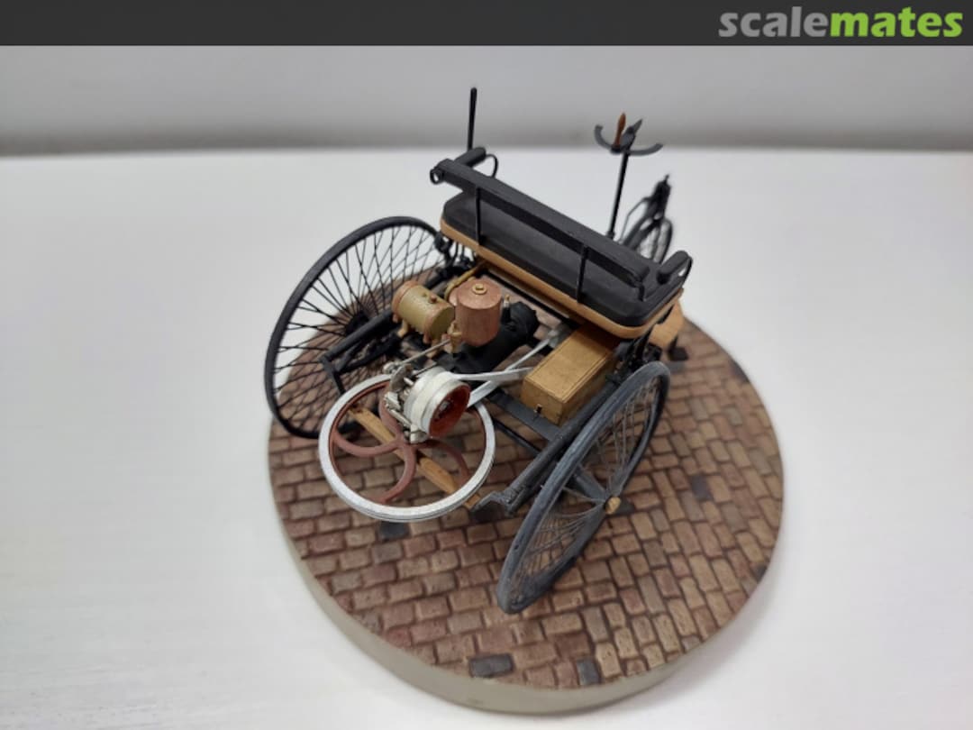 View album, image #1