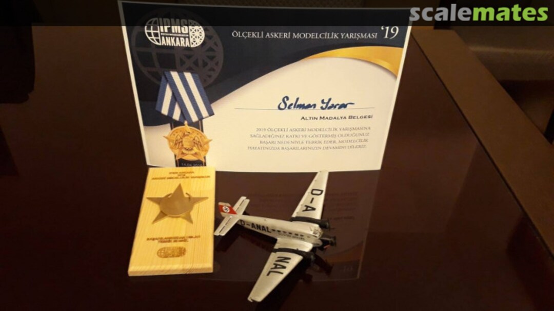 View album, image #1