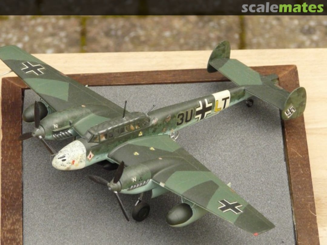 View album, image #1