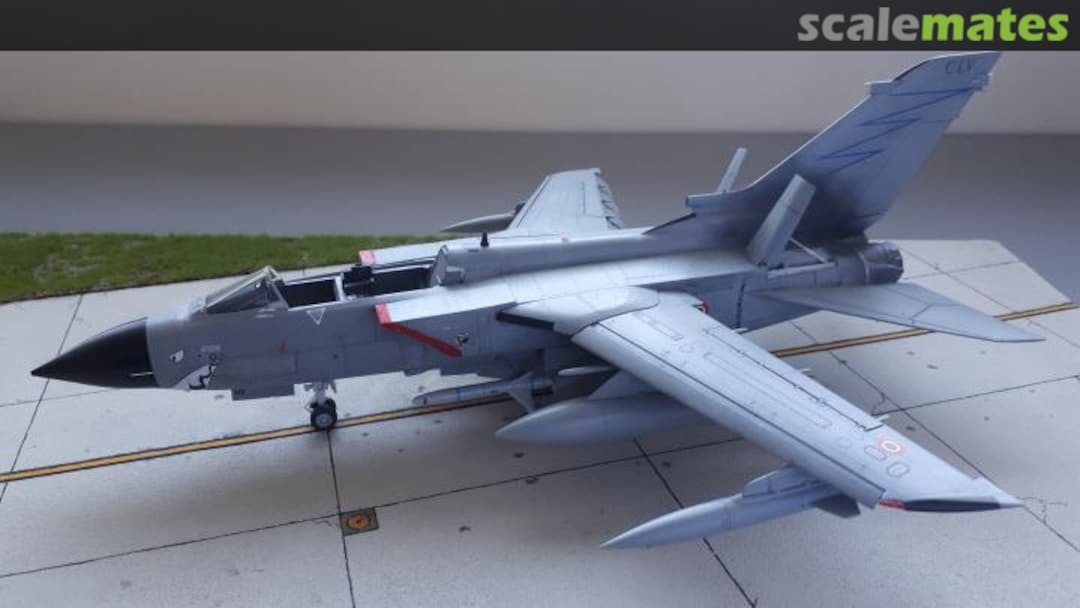 View album, image #1