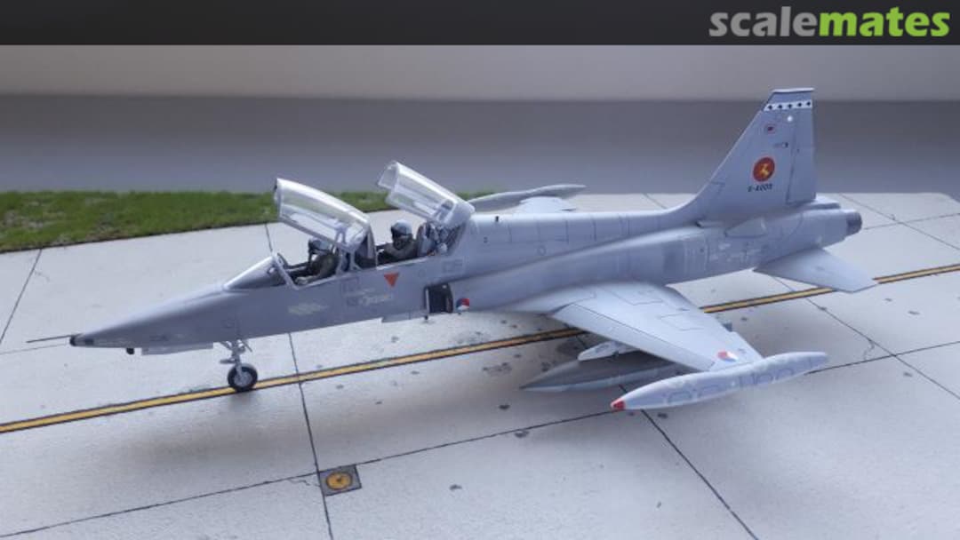 View album, image #1