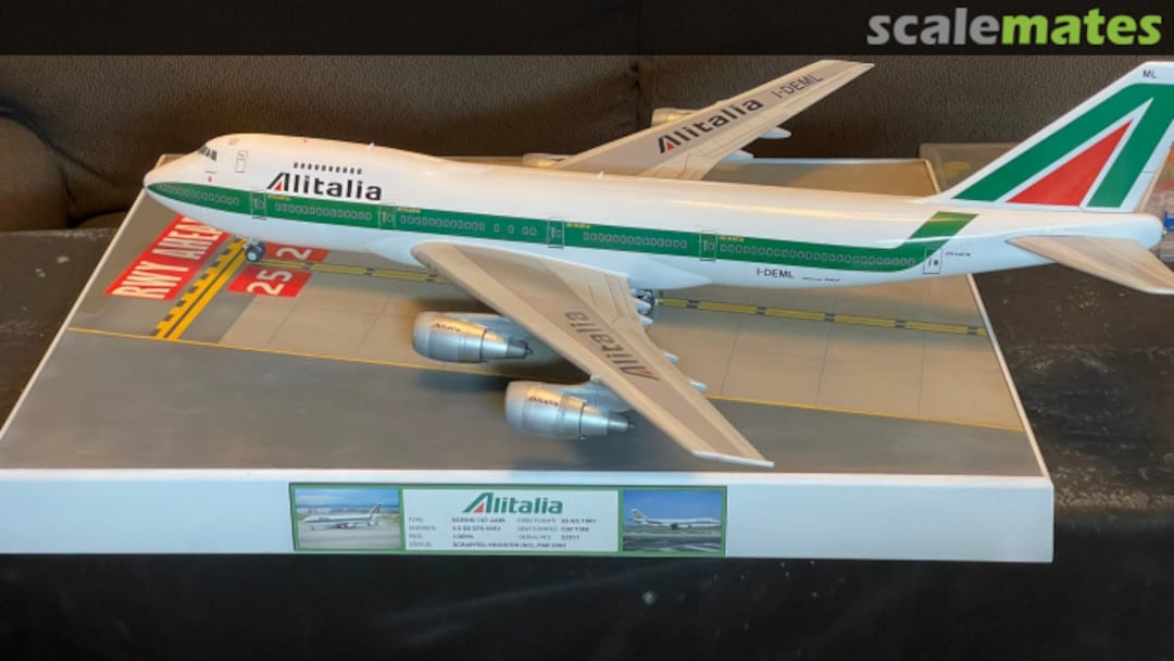 View album, image #9