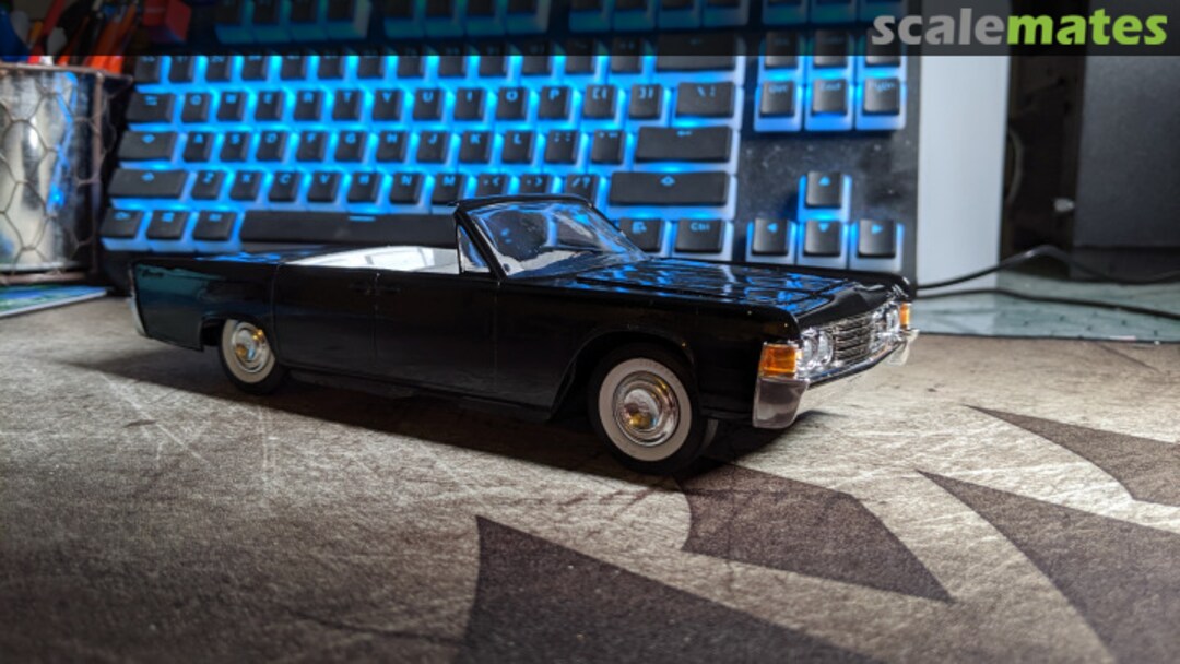 View album, image #1