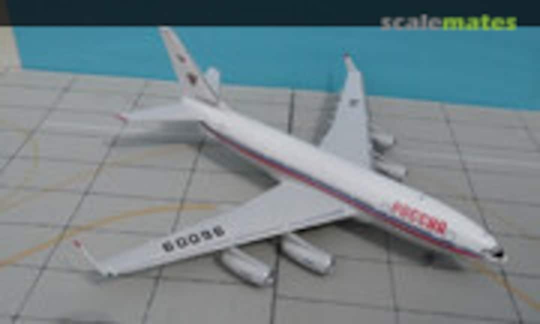Iljuschin Il-96-300 1:144