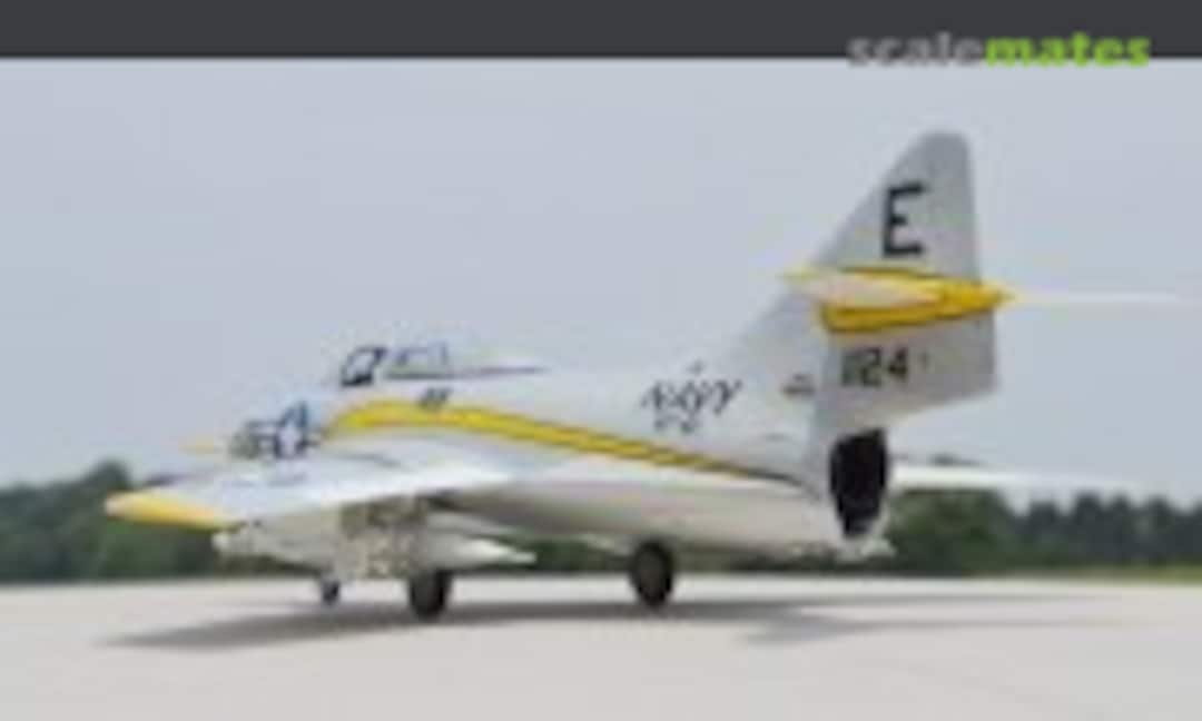 Grumman F9F-8 Cougar 1:72