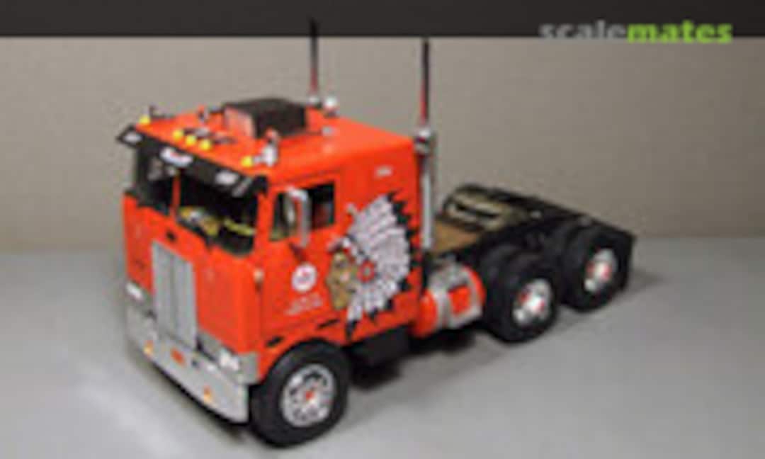 Peterbilt Type 352 Pacemaker 1:25