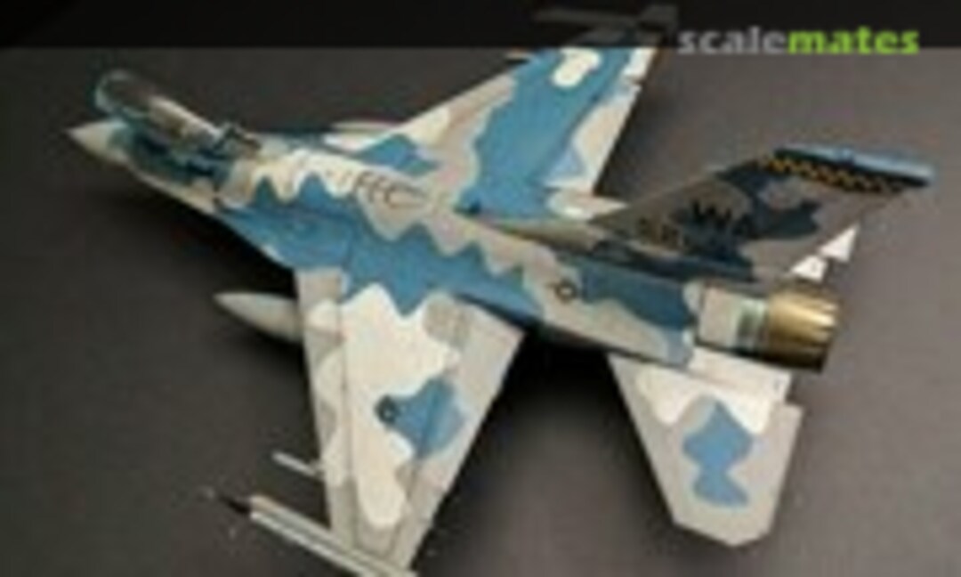 General Dynamics F-16C Fighting Falcon 1:48