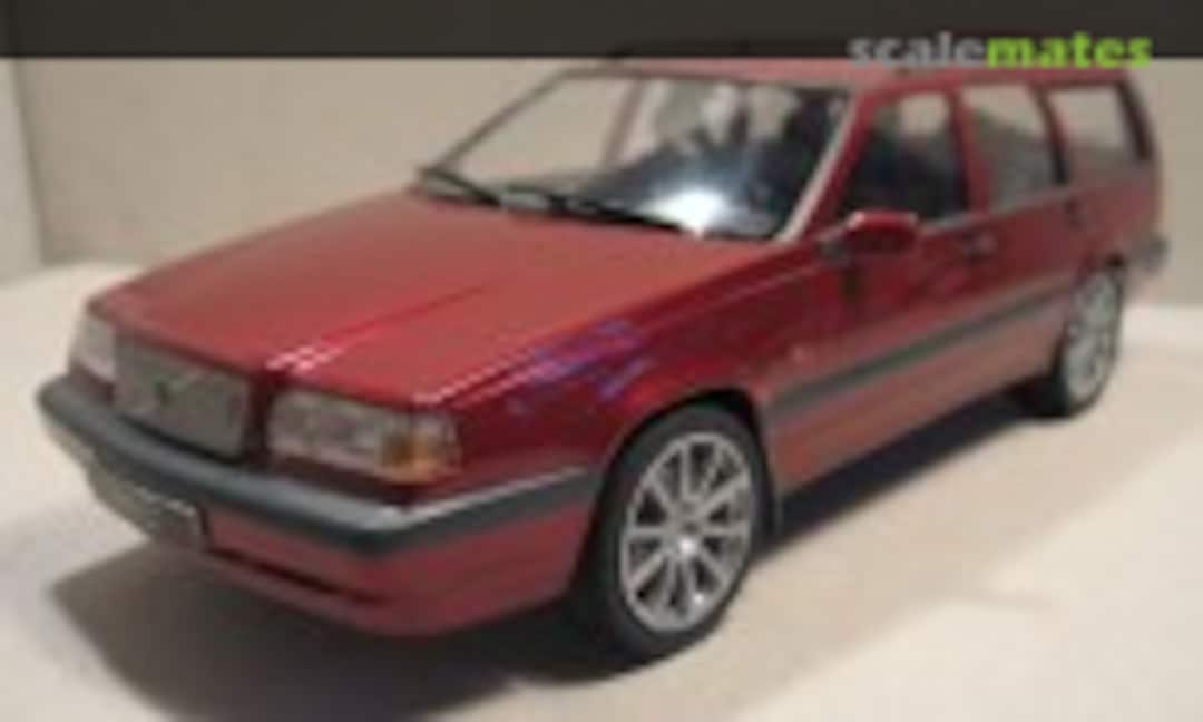 Volvo 850 Turbo Estate 1:24