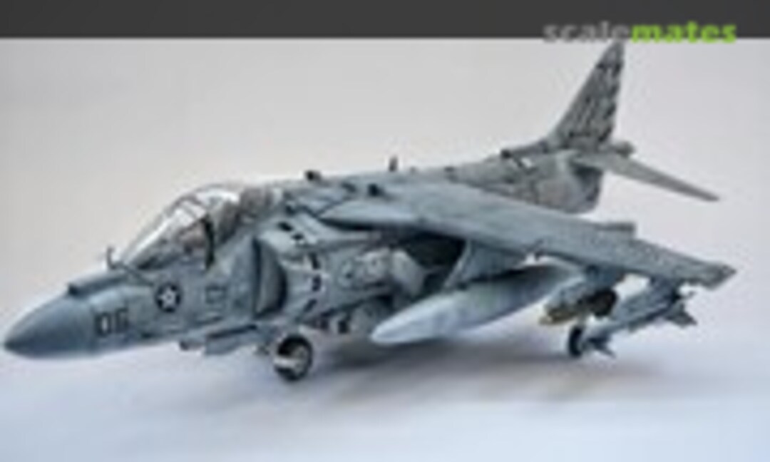 McDonnell Douglas AV-8B Harrier II 1:18
