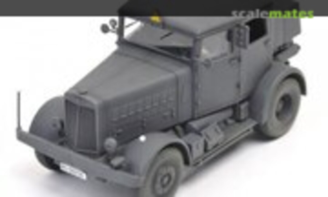 SS-100 Heavy Tractor 1:48