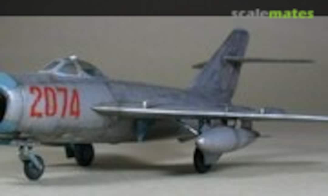 Mikoyan-Gurevich MiG-17PF Fresco-D 1:72