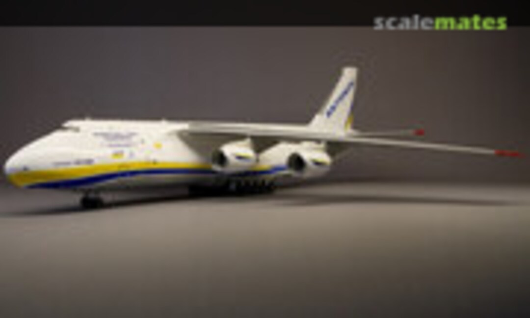 Antonov An-124 Ruslan 1:144