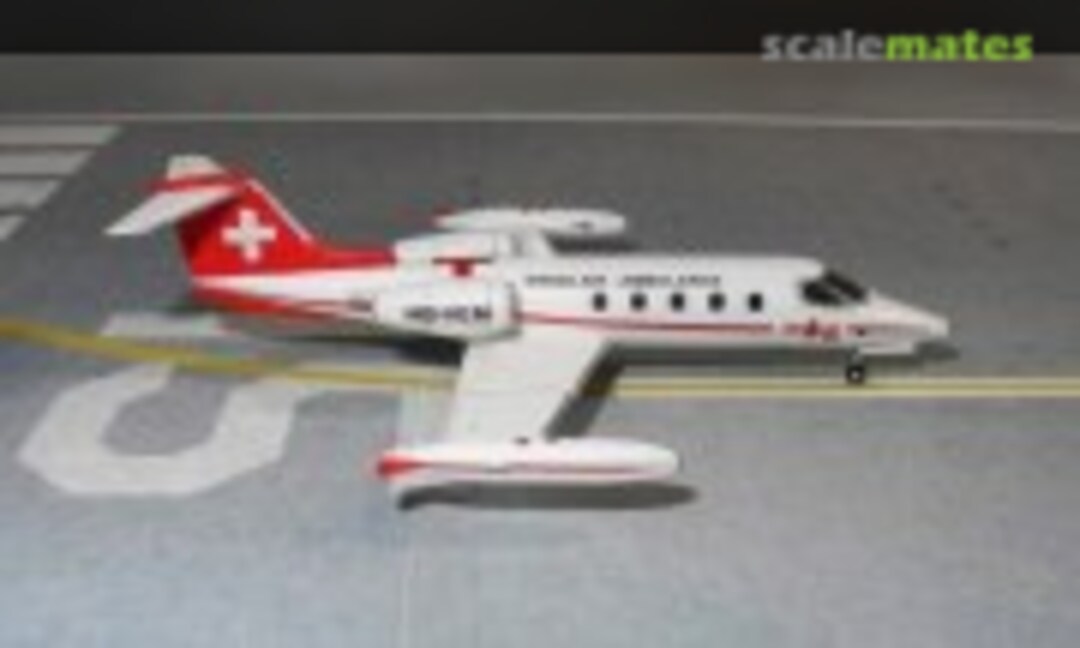 Gates Learjet 35A 1:144