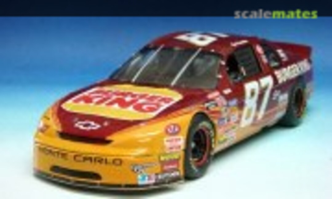1995 Chevrolet Monte Carlo 1:24