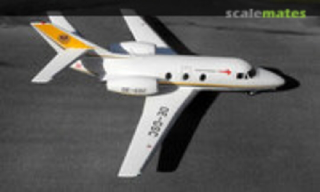 Dassault Falcon 10 1:72