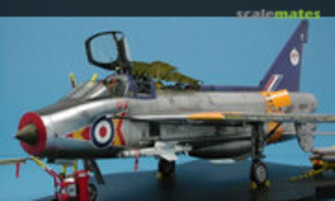English Electric Lightning T.4 1:48