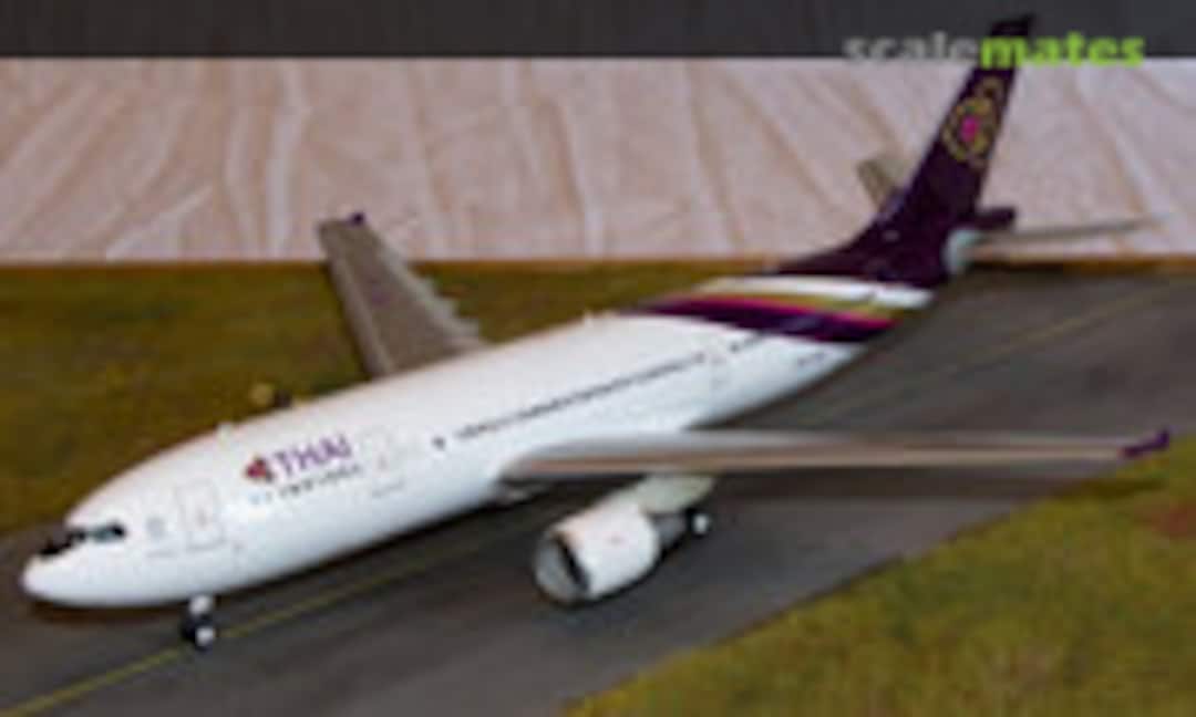 Airbus A300B4-600 1:144