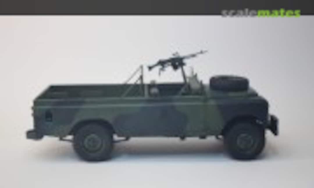 Land Rover LWB 109, Series III 1:24