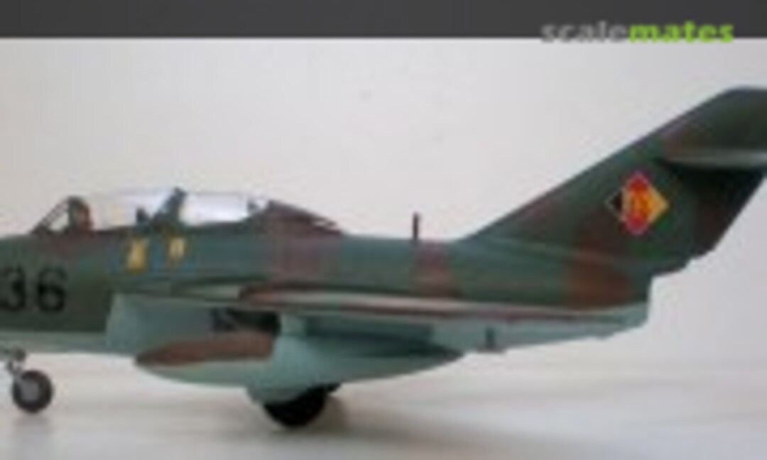 Mikoyan-Gurevich MiG-15UTI Midget