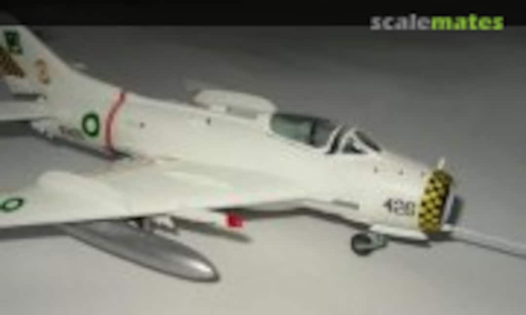 Mikoyan-Gurevich MiG-19S Farmer-C 1:48