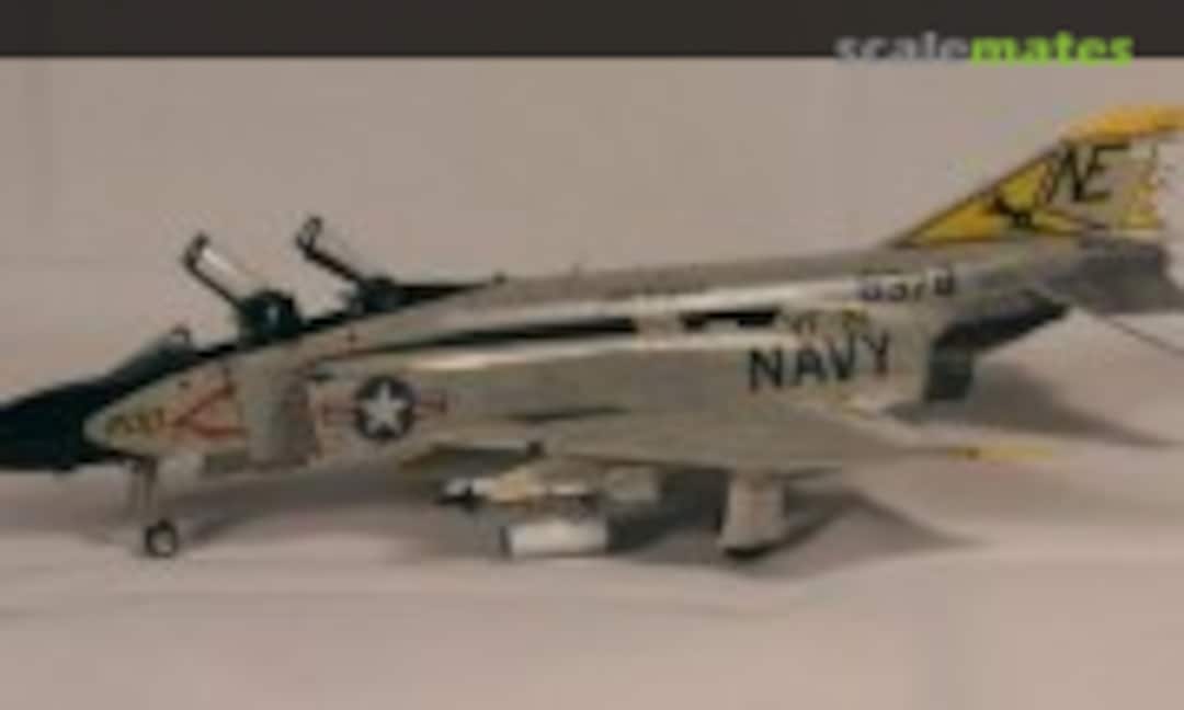 McDonnell Douglas F-4J Phantom II 1:72