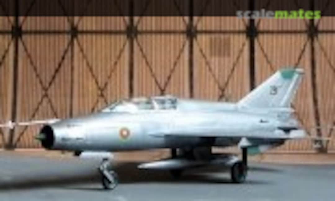 Mikoyan-Gurevich MiG-21UM 1:72