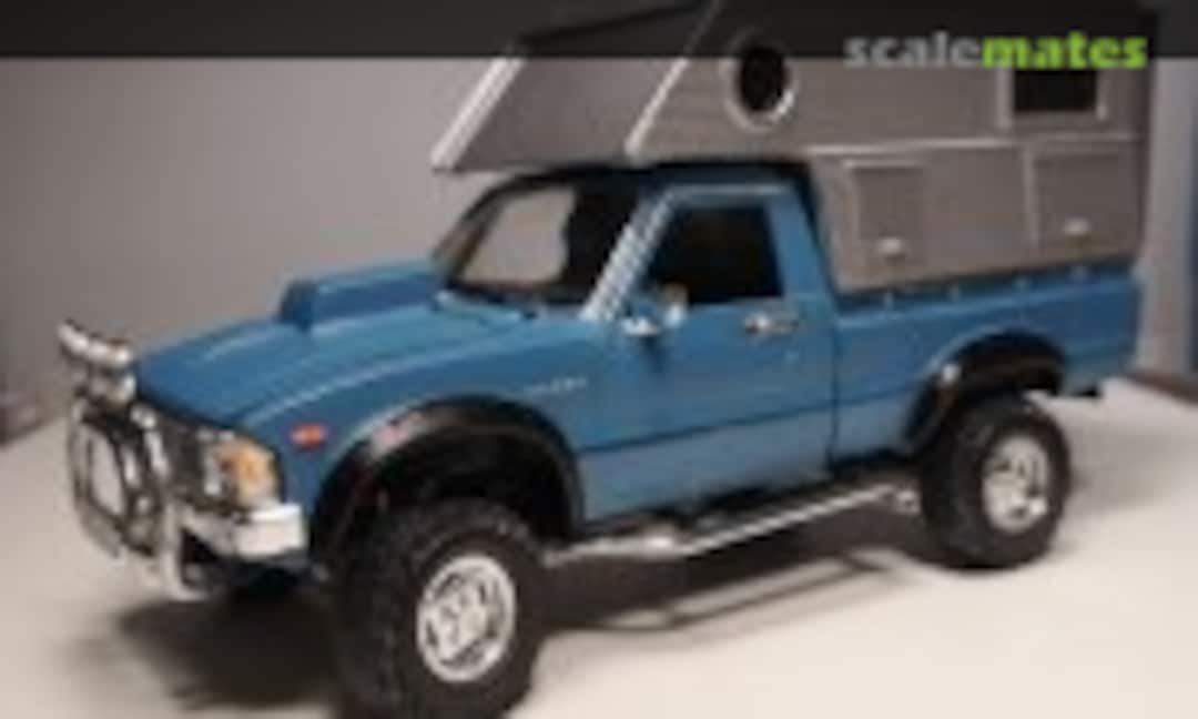 Toyota Hilux Camper 1:24