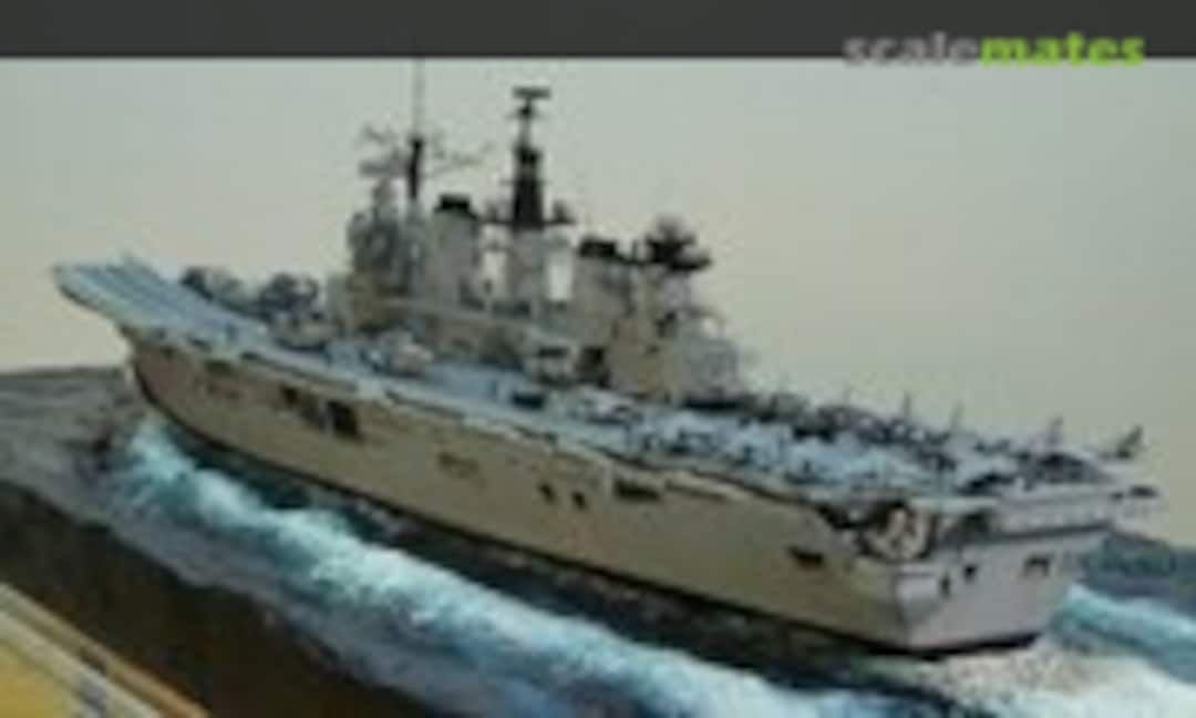 HMS Illustrious 1:350