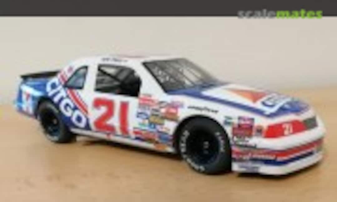 1987 Ford Thunderbird 1:24