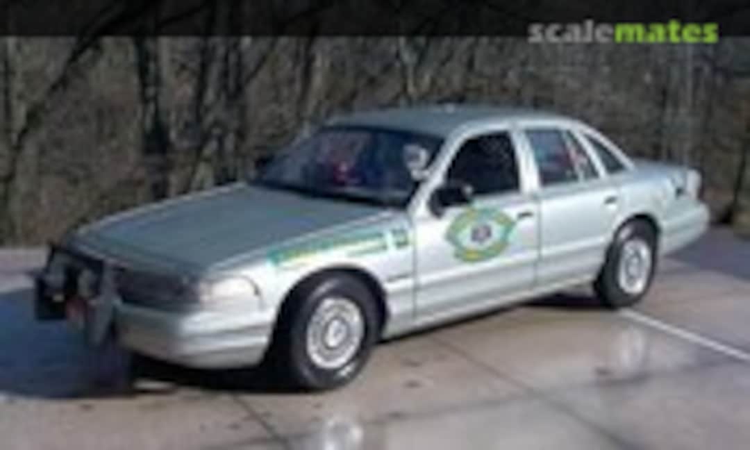 1997 Ford Crown Victoria 1:25