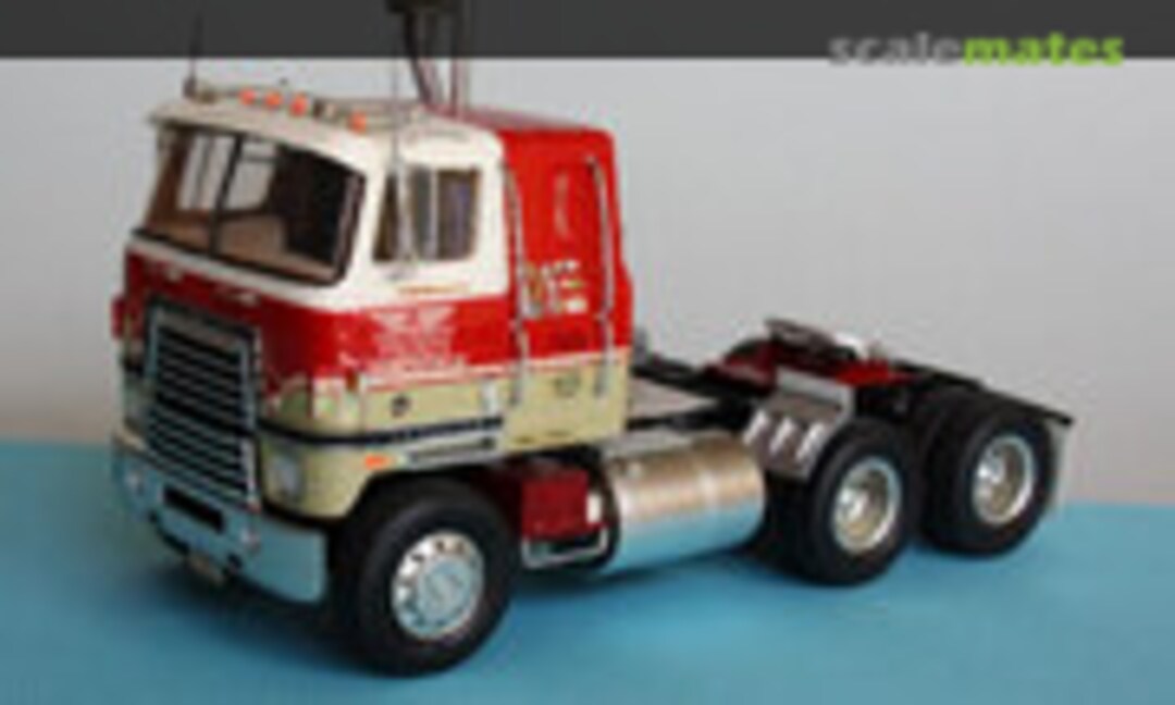 International Transtar II Eagle 1:25