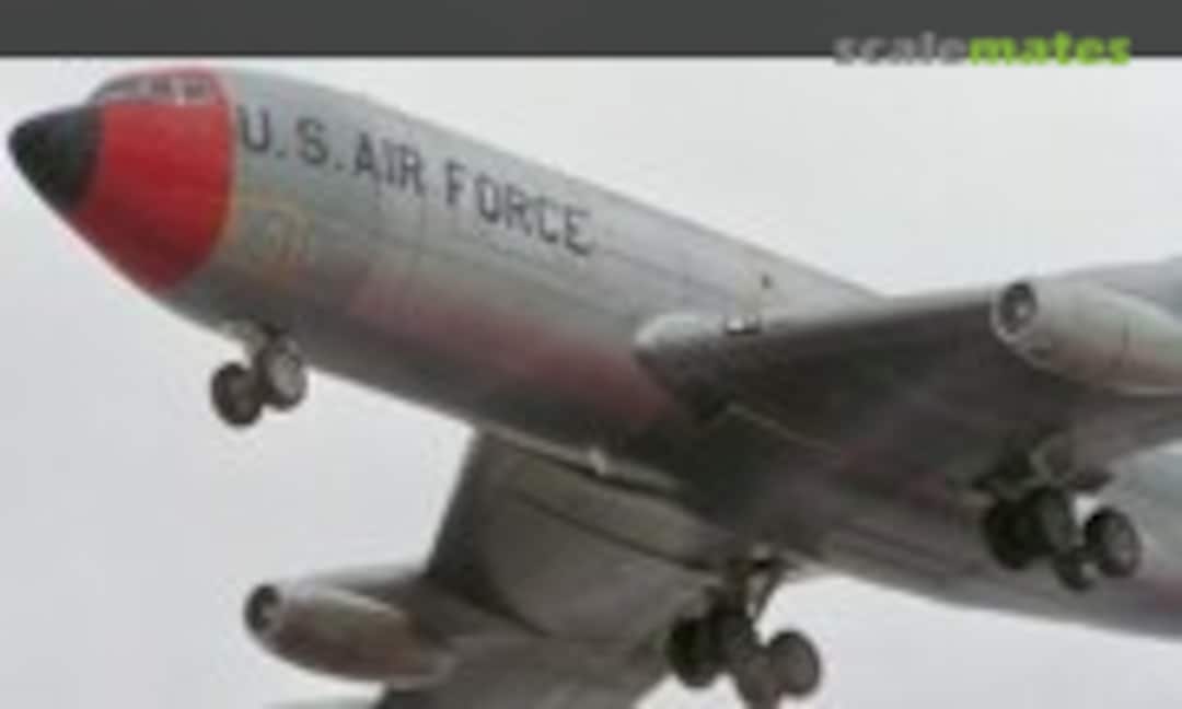 C-135A Stratolifter 1:144