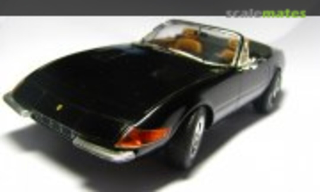 Ferrari 365 Daytona Spider 1:24