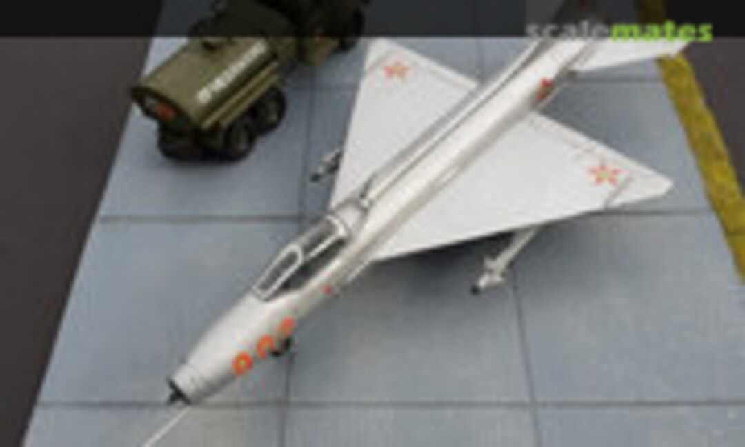 Mikoyan-Gurevich MiG-21F-13 Fishbed-C 1:72