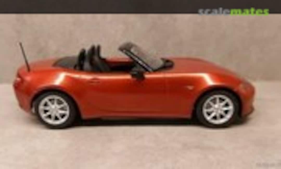 Mazda MX-5 Roadster 1:24