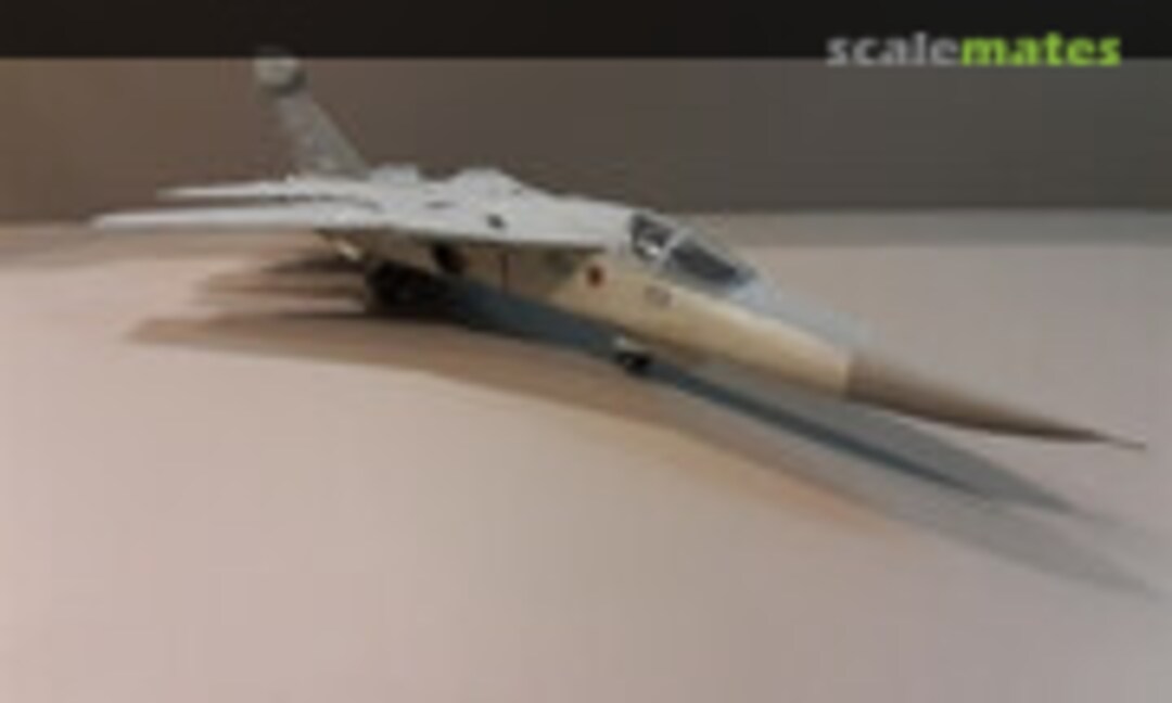 General Dynamics EF-111A Raven 1:72