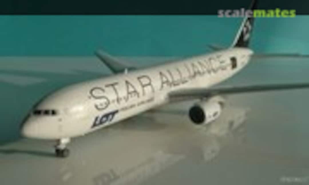 Boeing 767-341ER 1:200