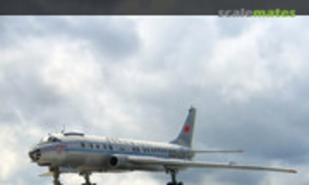 Tupolev Tu-104A 1:144