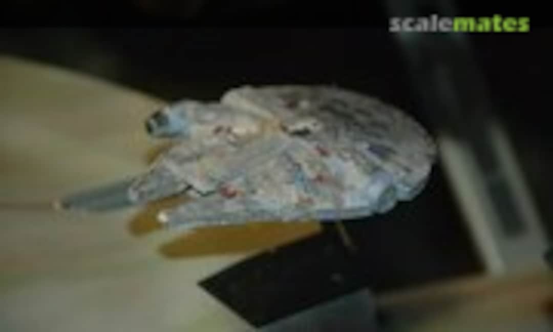 YT-1300 Millennium Falcon 1:350