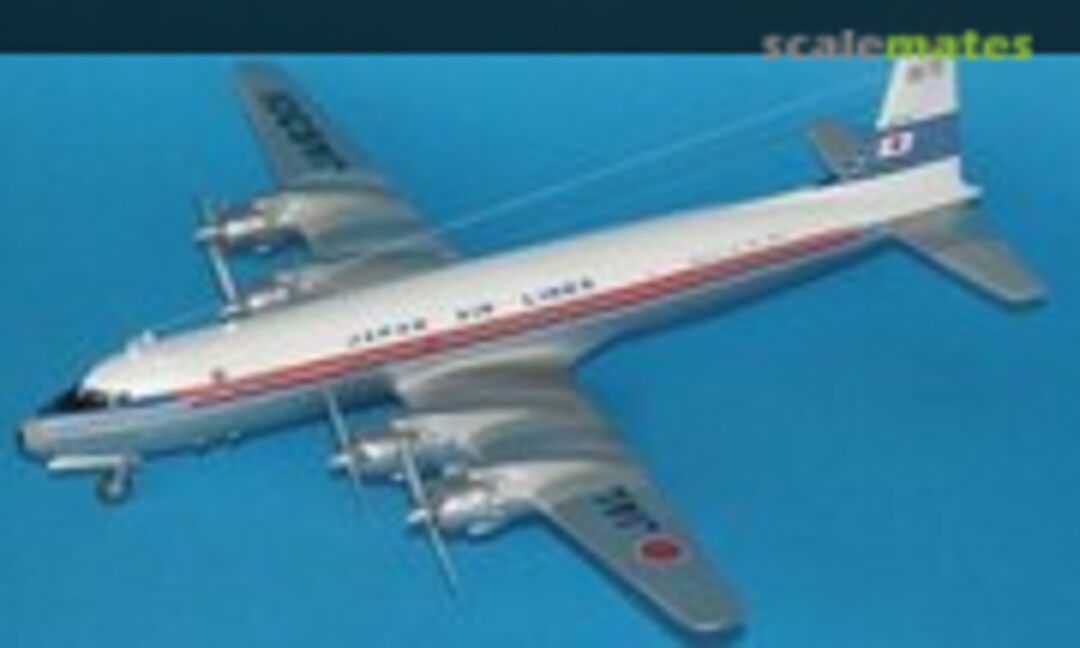 Douglas DC-7C 1:144