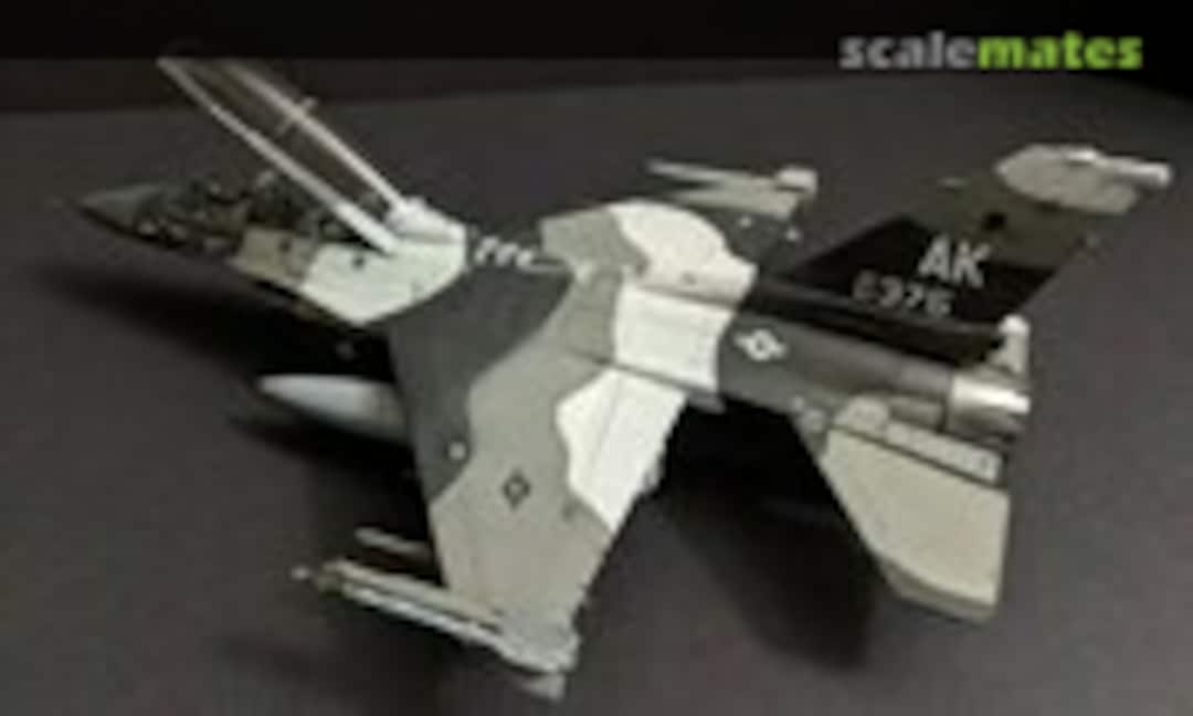 General Dynamics F-16D Block 30H Fighting Falcon 1:48