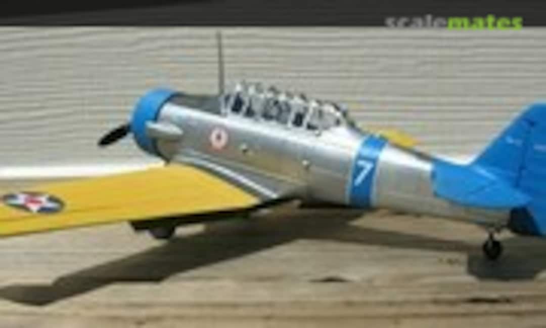 North American SNJ-2 Texan 1:48