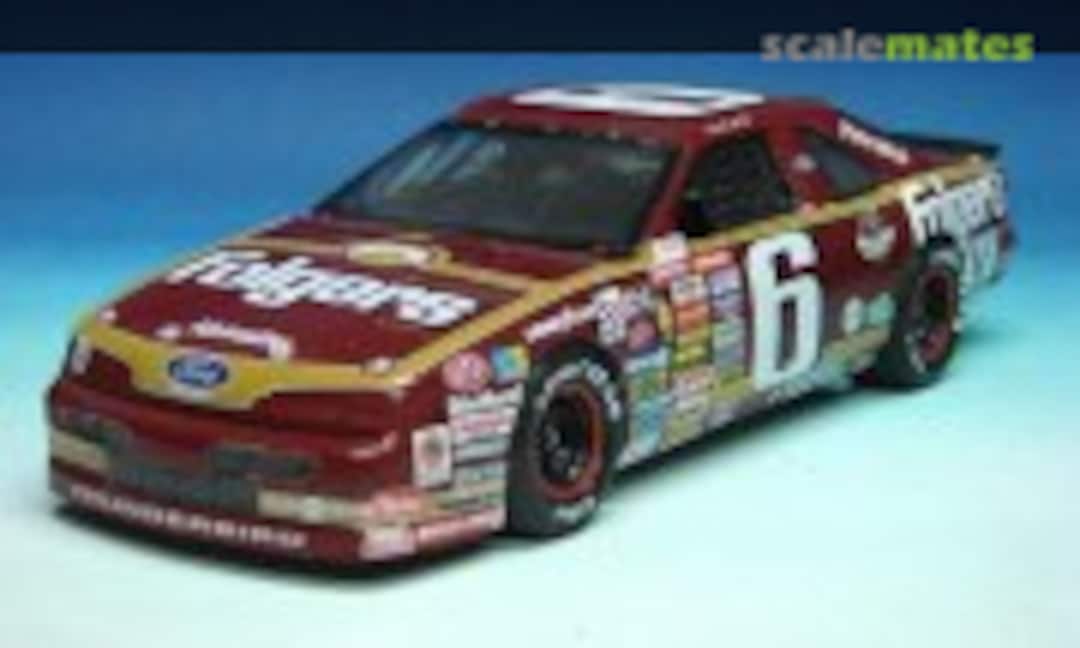 1991 Ford Thunderbird 1:24