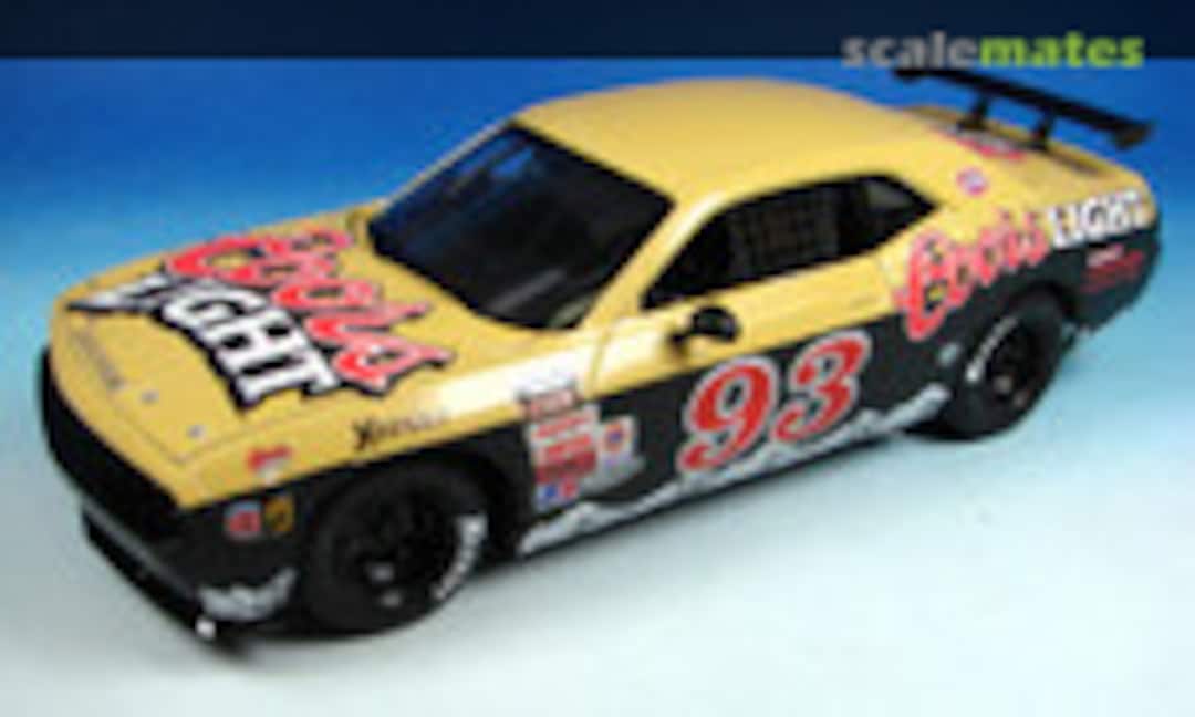 Dodge Challenger SRT8 1:24